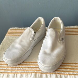 Vans White “Off the Wall” Canvas Slip-On Shoes W 8.5 M 7